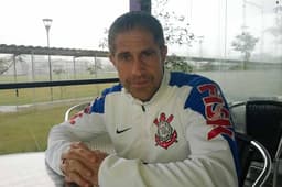 Sylvinho durante entrevista ao LANCE!Net (Foto: Lucas Faraldo)