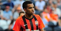 Dentinho foi titular nesta terça-feira na classificação do Shakhtar (Foto: Divulgação)