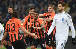 Alex Teixeira - Dínamo de Kiev x Shakhtar Donetsk (Foto: Reprodução / Facebook)