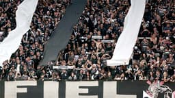 HOME - Corinthians x Coritiba - Campeonato Brasileiro - Torcida em Itaquera (Foto: Ale Cabral/LANCE!Press)