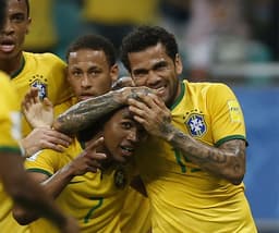 Brasil vence o Peru e assume terceiro lugar nas Eliminatórias (foto:André Mourão / MoWA Press)