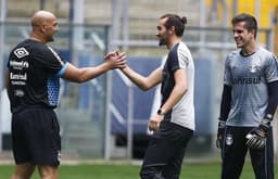 Barcos visita treino do Grêmio (Reprodução/Instagram)