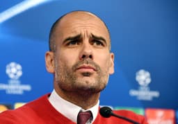 Guardiola venceu 100 jogos pelo Bayern de Munique (Foto: STR / AFP)