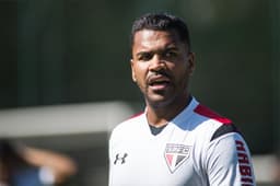 Breno: 5 jogos e 1 gol