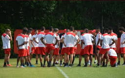 Elenco do São Paulo treino sábado