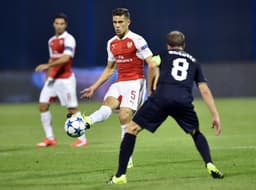 Titular na vitória do Arsenal sobre o Sunderland pela Copa da Inglaterra, Gabriel Paulista levou um cartão amarelo no fim