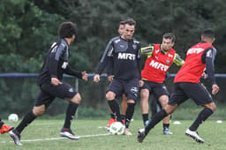 Thiago Ribeiro é a única mudança realizada por Diego Aguirre (Foto: Bruno Cantini/Atlético MG)