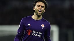 Listamos dez nomes com passagens por grandes clubes europeus que estão sem time. Giuseppe Rossi é o primeiro deles. O atacante de 30 anos tem 29 jogos e sete gols pela seleção italiana. Ele estava na Fiorentina até junho. Em maio, o jogador sofreu uma lesão no joelho esquerdo.