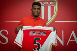 Jemerson veste camisa do Monaco