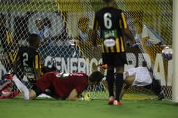 Campeonato Carioca - Tigres x Fluminense (foto:Paulo Sergio/LANCE!Press)