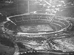 Botafogo 2 x 1 Fluminense – Centenário (Montevidéu, Uruguai) – 03/02/1953