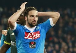 Higuaín é o artilheiro do Italiano, com 24 gols