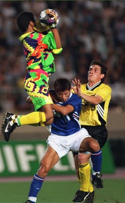 Kazu jogou pela seleção japonesa entre 1990 e 2001