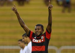 Flamengo x Resende - Marcelo Cirino deixou o seu no Raulino de Oliveira (Foto: Cleber Mendes/Lancepress!)