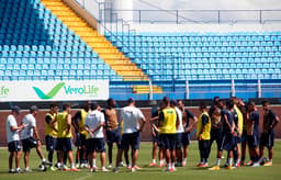 Equipe do Avaí treina antes do jogo contra o Coxa, pela Copa Sul-Minas-Rio (Foto: André Palma Ribeiro/Avaí F. C)