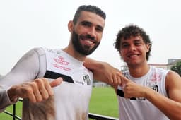 Treino Santos - Vanderlei e Vitor Ferraz (foto:Ivan Storti/LANCE!Press)