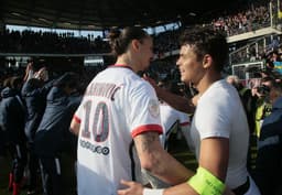 PSG, Thiago SIlva e Ibrahimovic (Foto: JACQUES DEMARTHON / AFP)