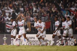 As imagens de São Paulo 4x0 Toluca