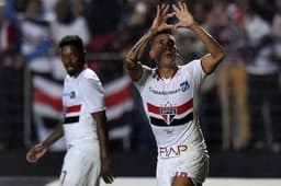 Centurion brilhou na goleada tricolor sobre o Toluca com dois gols no Morumbi