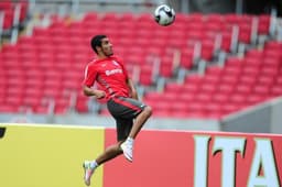 William - Inter (Foto: Ricardo Duarte / Internacional)