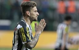 Lucas Lima é o grande maestro do meio-campo santista para o Brasileiro