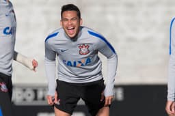 Luciano deve ser titular do Corinthians no lugar de André&nbsp;