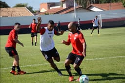 Atlético finaliza preparação para o clássico