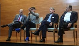 Manoel Flores, Ricardo Rocha, Parreira e Carlos Alberto Torres na CBF (Foto: Igor Siqueira)