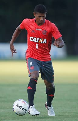 Marcio Araujo&nbsp;tem contrato somente até o fim deste ano