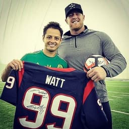 Chicharito e JJ Watt