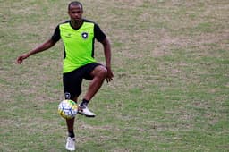 Treino do Botafogo - Airton