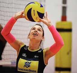 Camila Brait - Vôlei