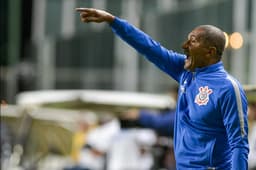 Cristovão Borges está no Corinthians há duas semanas