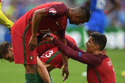 Nani e Cristiano Ronaldo - Portugal x França