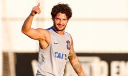 Pato será vendido pelo Corinthians para o Villarreal, da Espanha