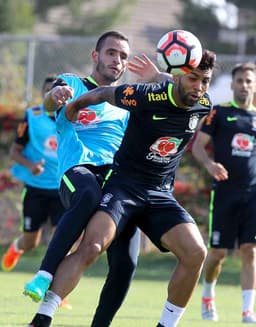 Hoje na Seleção, Gabigol quer jogar na Juve, mas não quer perder dinheiro