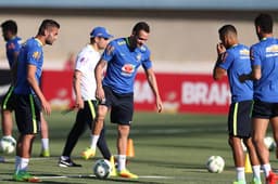 Treino da Seleção no Serra Dourada