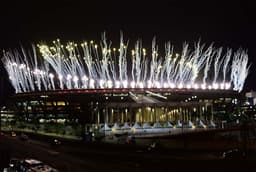 Fogos no Maracanã em ensaio da Cerimônia da Abertura