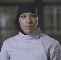 “Para todas as meninas lá fora,que sempre ouviram que seus sonhos são grandes demais, este time olímpico é para você”, Ibtihaj Muhammad, esgrima, EUA&nbsp;