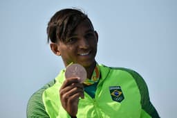 Isaquias Queiroz tem duas medalhas na Rio-2016