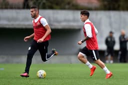 De volta da Seleção, Thiago Maia e Zeca treinam com o time