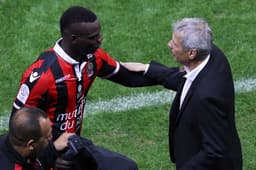 Veja imagens de Balotelli pelo Nice