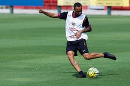 Treino São Paulo no CT da Barra Funda - Wesley