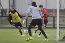 Treino do Corinthians desta segunda-feira