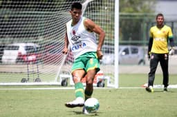 Julio dos Santos está na mira do Cerro Porteño e pode deixar o Vasco