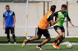 Treino Botafogo - Victor Luis