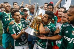 Campeão brasileiro nesta rodada, Palmeiras, que está atualmente com 77 pontos, ainda joga com o Vitória (fora)