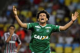 Camilo - Com a camisa da Chapecoense