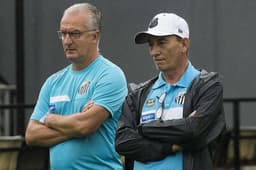 Dorival ao lado de Celso Rezende no treino desta quinta