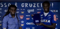 Luis Caicedo, zagueiro do Cruzeiro (Foto: Washington Alves/Light Press/Cruzeiro)